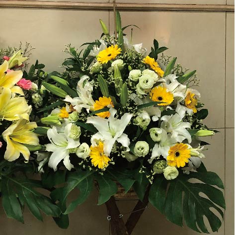 Golden Memories Arrangement